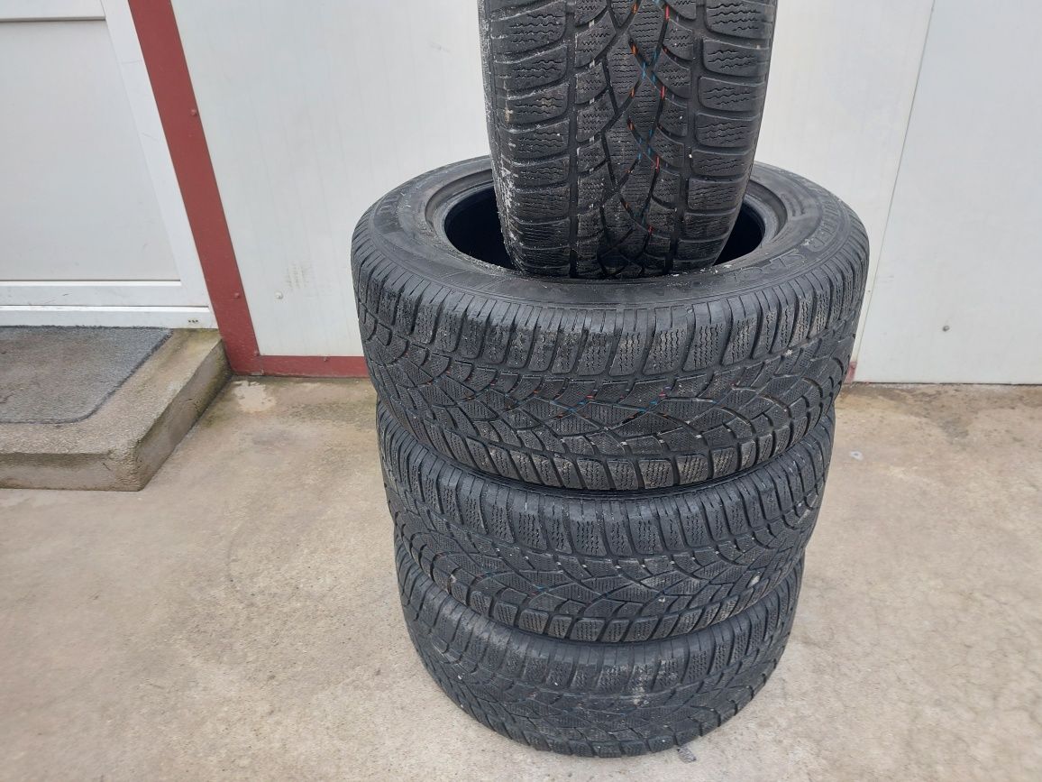 125 lei bucata! Set anvelope M+S/IARNA 255 55 18 Dunlop