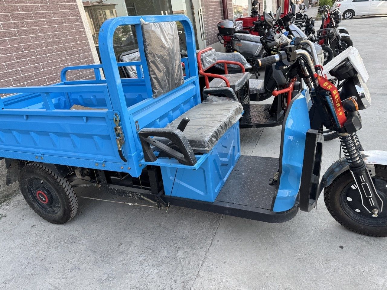 Elektro yuk mototsikl – Muravey JFOX, arzon narxda!