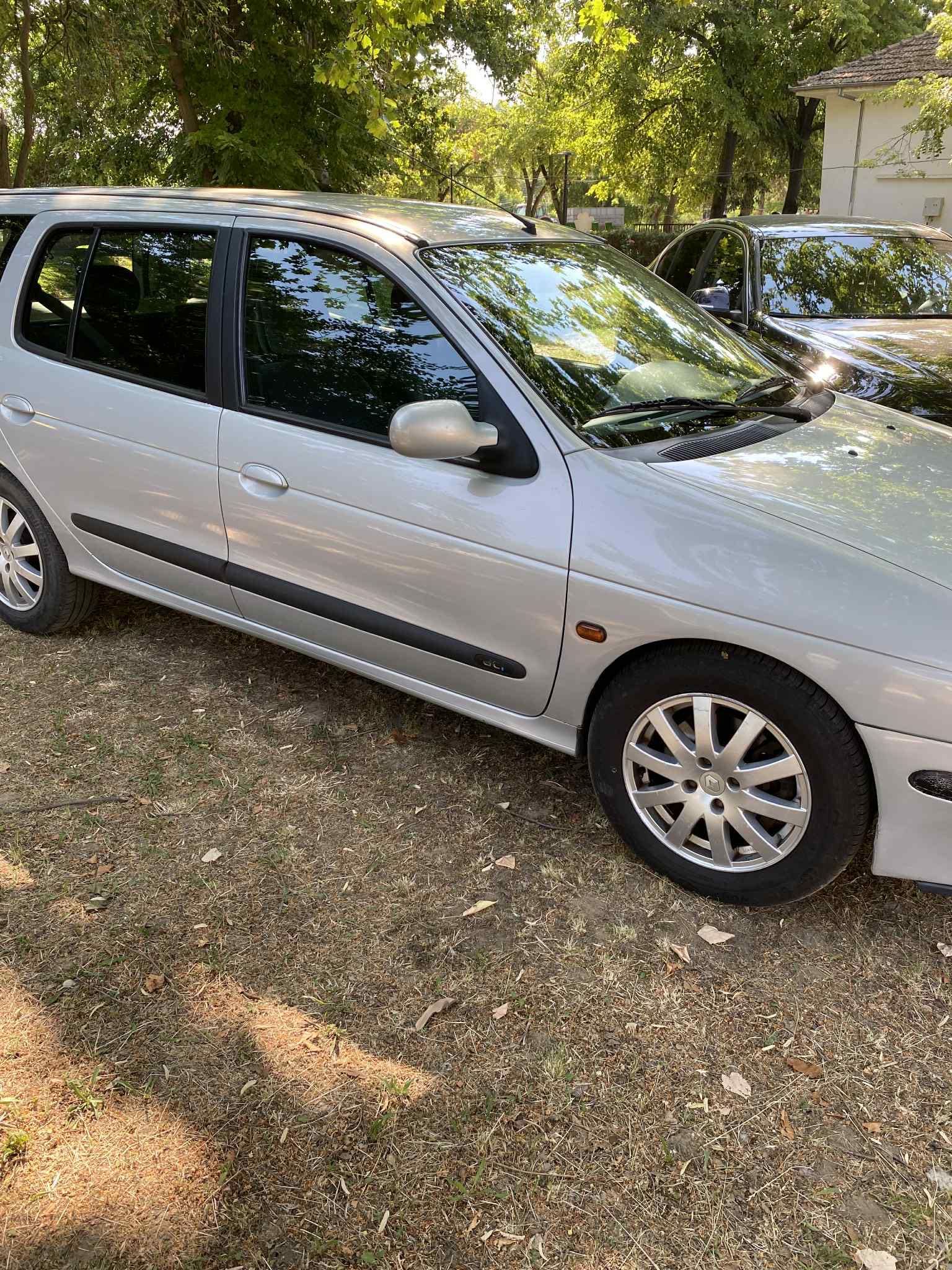 Автомобил Renault Megan