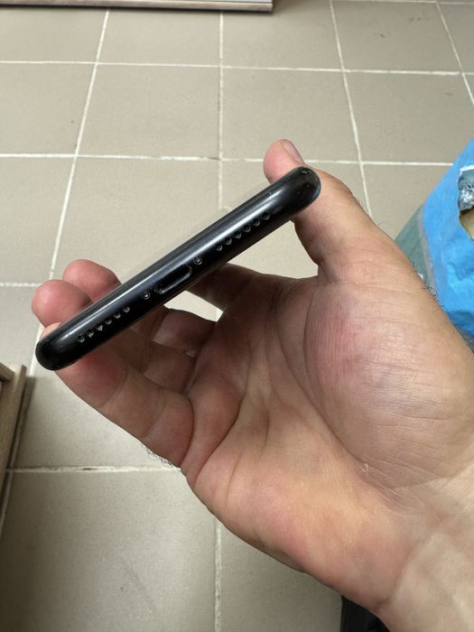 iPhone XR 64gb - заключен