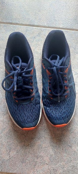 Asics nr 35.5 stare perfecta