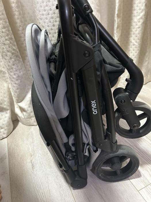 коляска  прогулочная Анекс аир зет