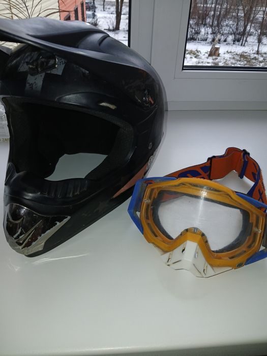 Продам эндуро шлем