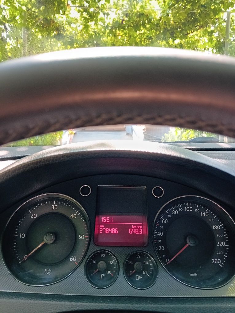 Vând Wolkswagen Passat b6 2.0 tdi