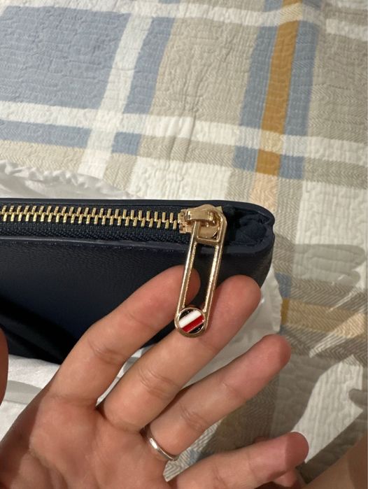 Сумка от Томми Хилфигер