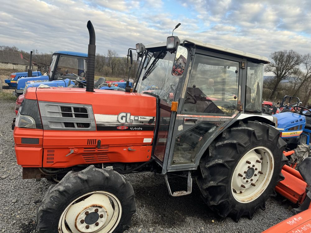 Tractor Japonez Tractoras Japonez Kubota GL 43 cp cu Cabina