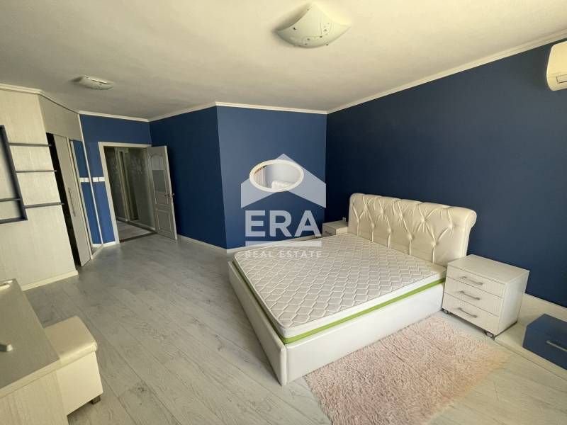 Дава се под наем Тристаен апартамент в Варна, Левски - 114 кв.м за 750 € - Снимка #6