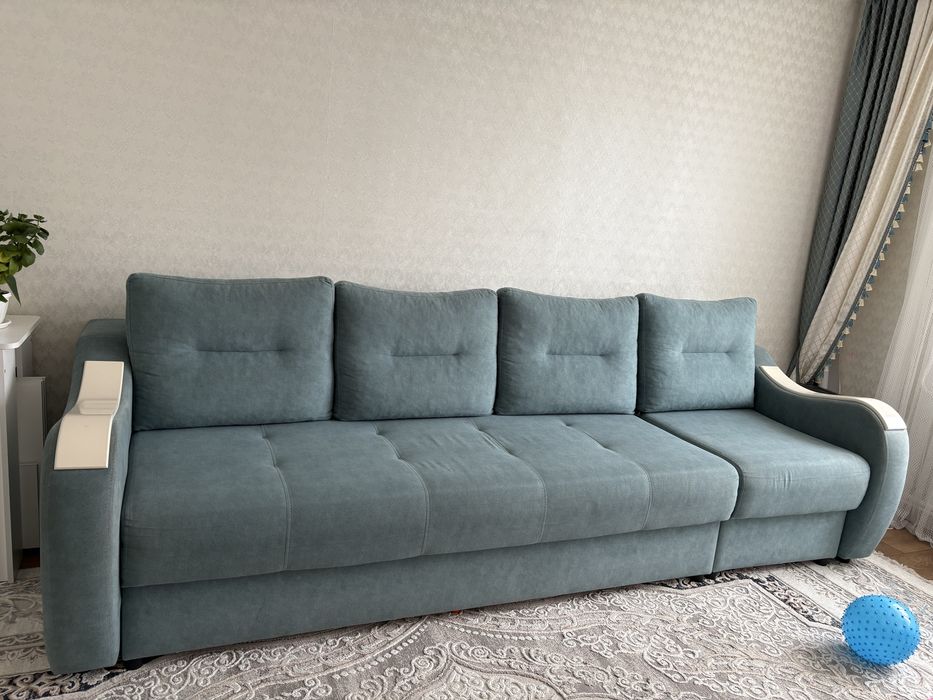 Диван для гостиной 3метра б/у