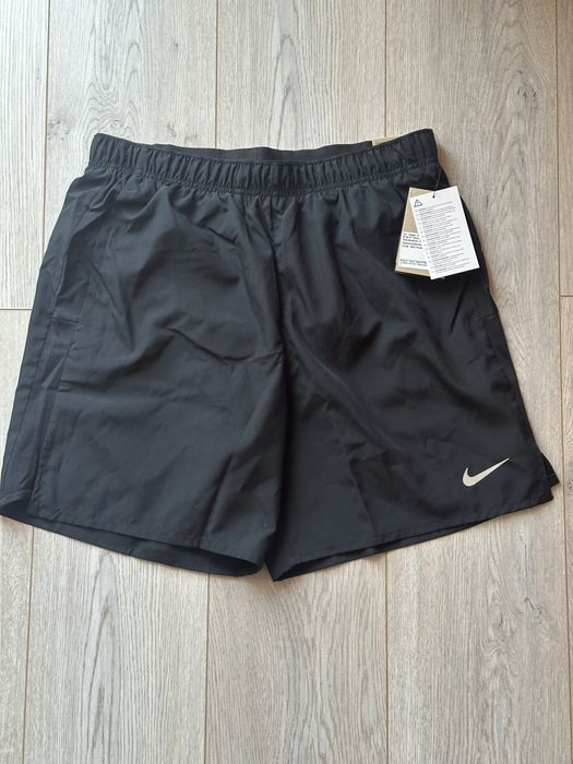 Nike Challanger M М къси панталони / шорти
