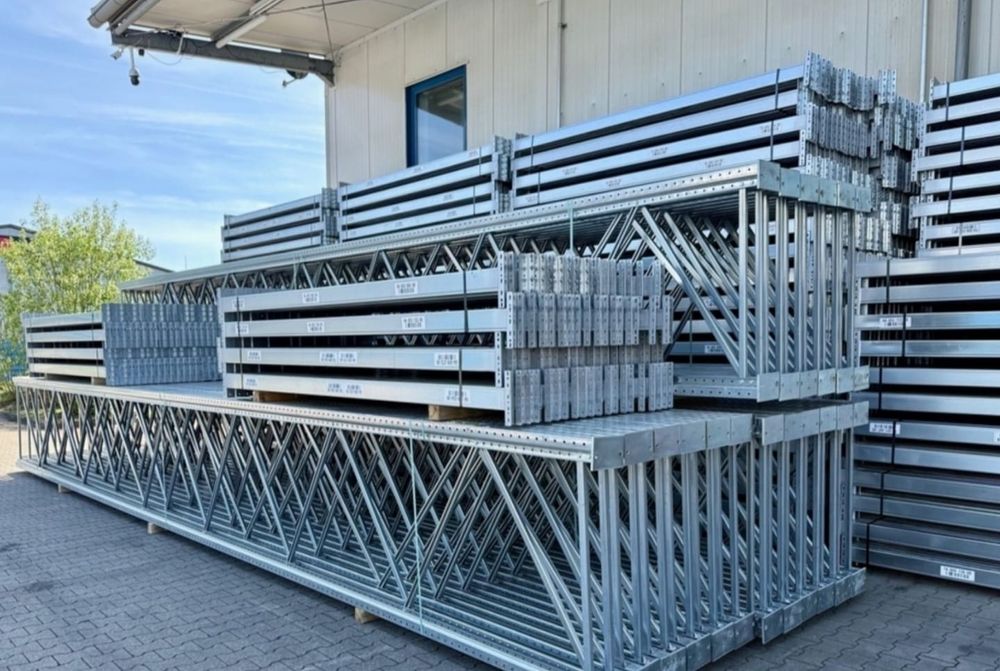 Rafturi metalice industriale reglabile 
Avem orice dimensiuni livram i