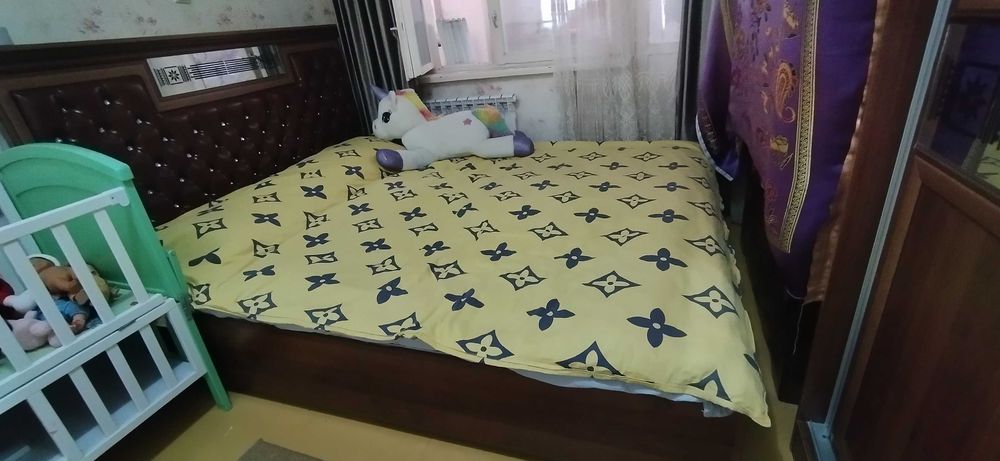 Мебель для спальни есть