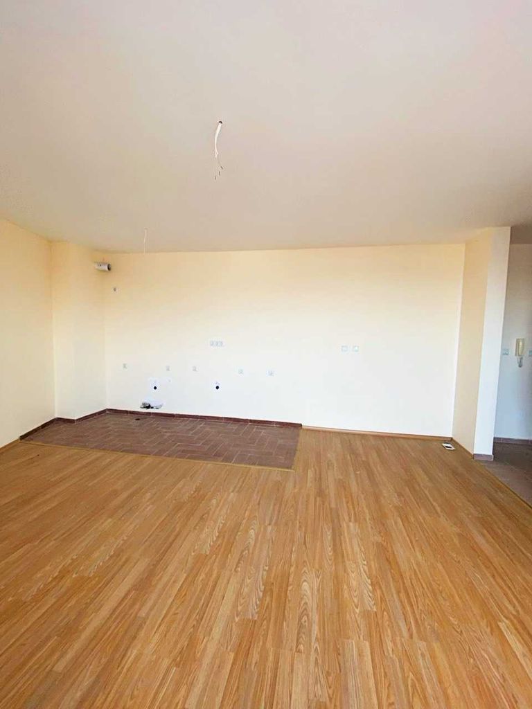 Продава се Тристаен апартамент в с. Равда, Област Бургас - 112 кв.м за 1384 €/кв.м - Снимка #5
