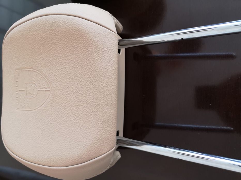 Vand tetiere originale Porsche Macan