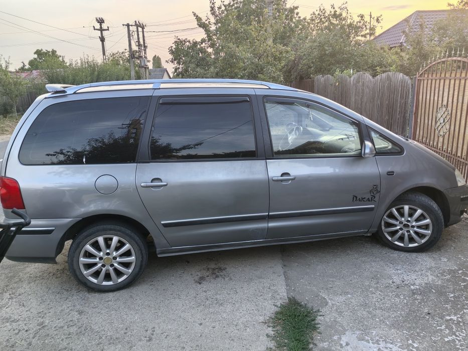 Vând vw sharan 2004