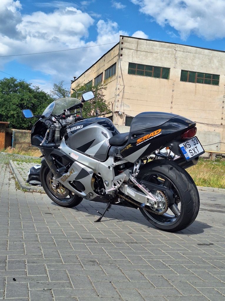 Suzuki GsxR 750 Srad