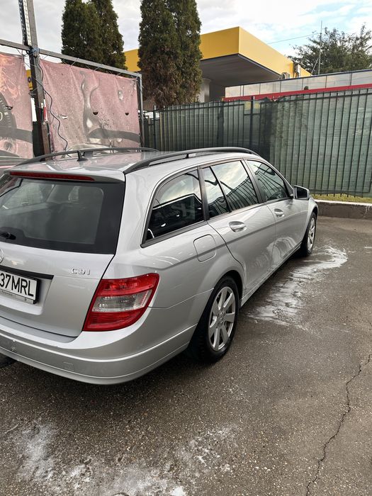 Se vinde mercedes