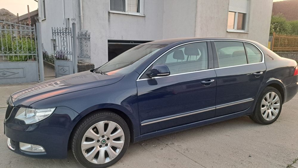 Vănd Skoda Superb