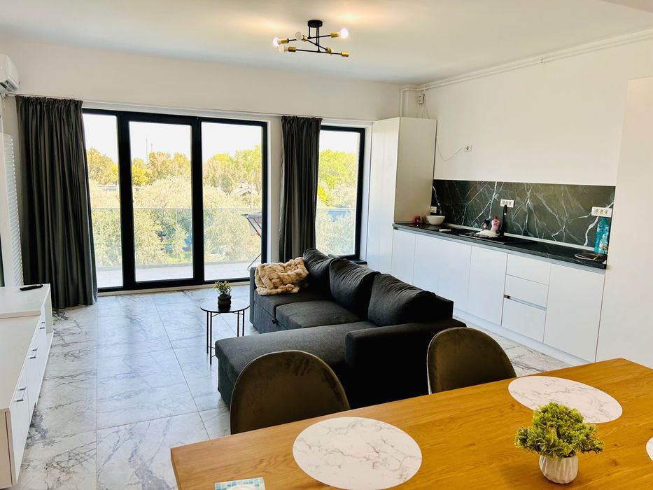 Apartament Mamaia Nord, 2 cam, termen lung, sezon vara acelasi pret