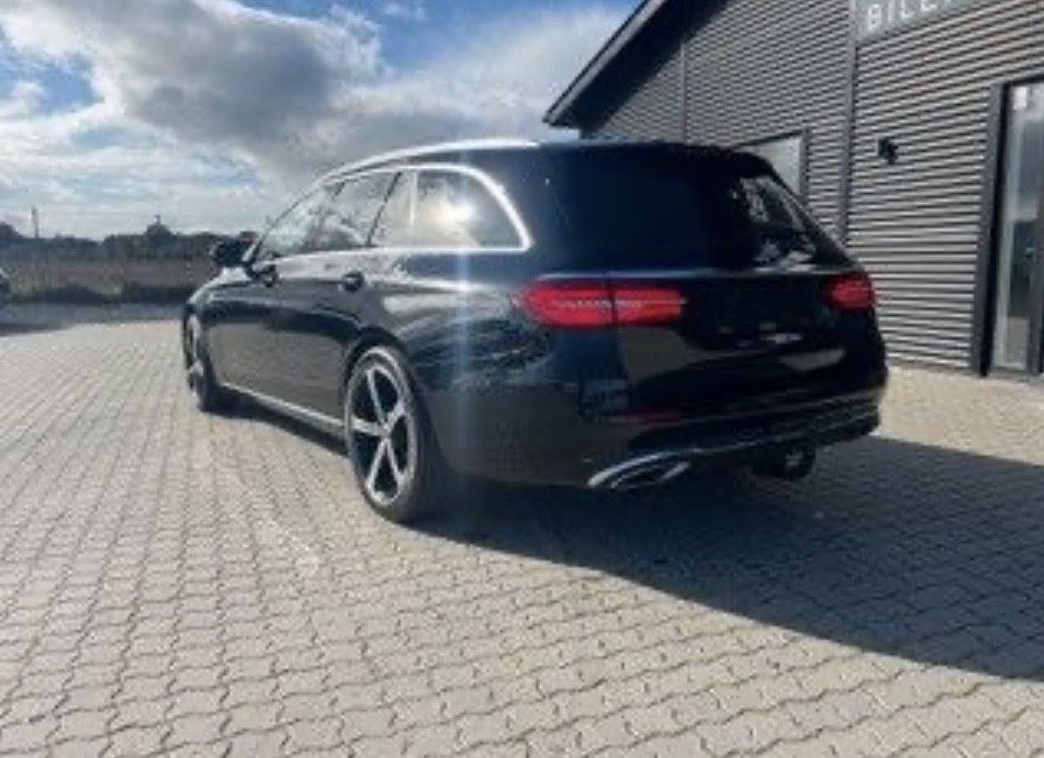 Mercedes E Class 220