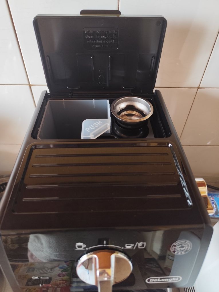 Кафемашина DeLonghi ECP31.21