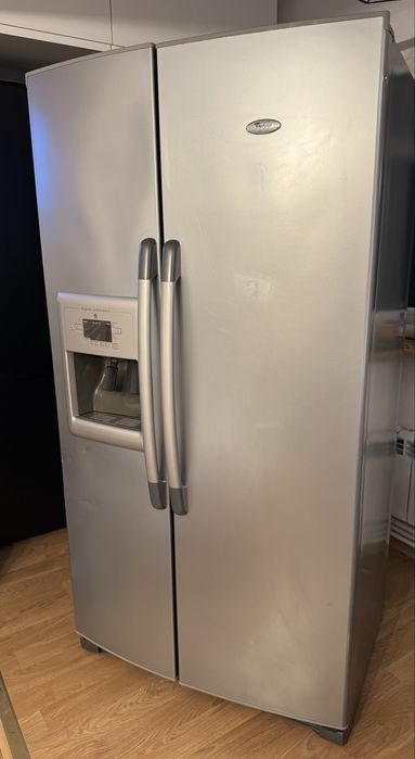 Combina Frigorifica Whirlpool side by side functionala