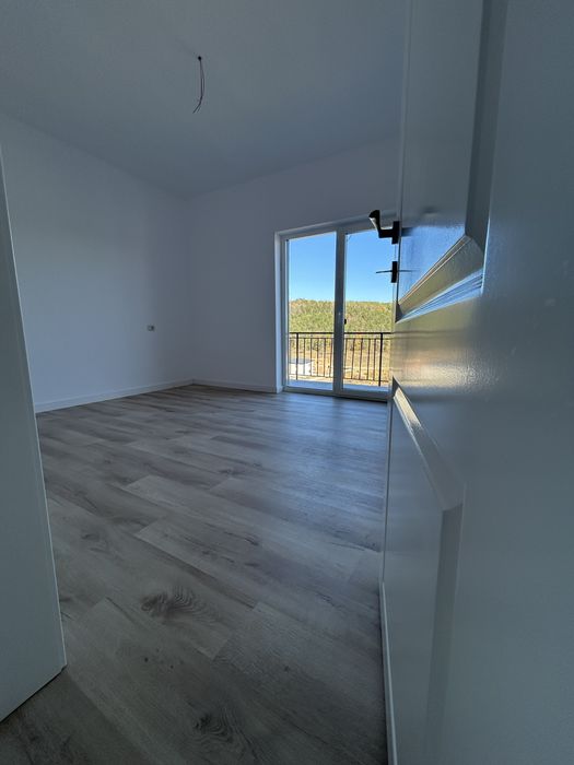 Case moderne cu etaj  Valea Lupului 136.500 de euro