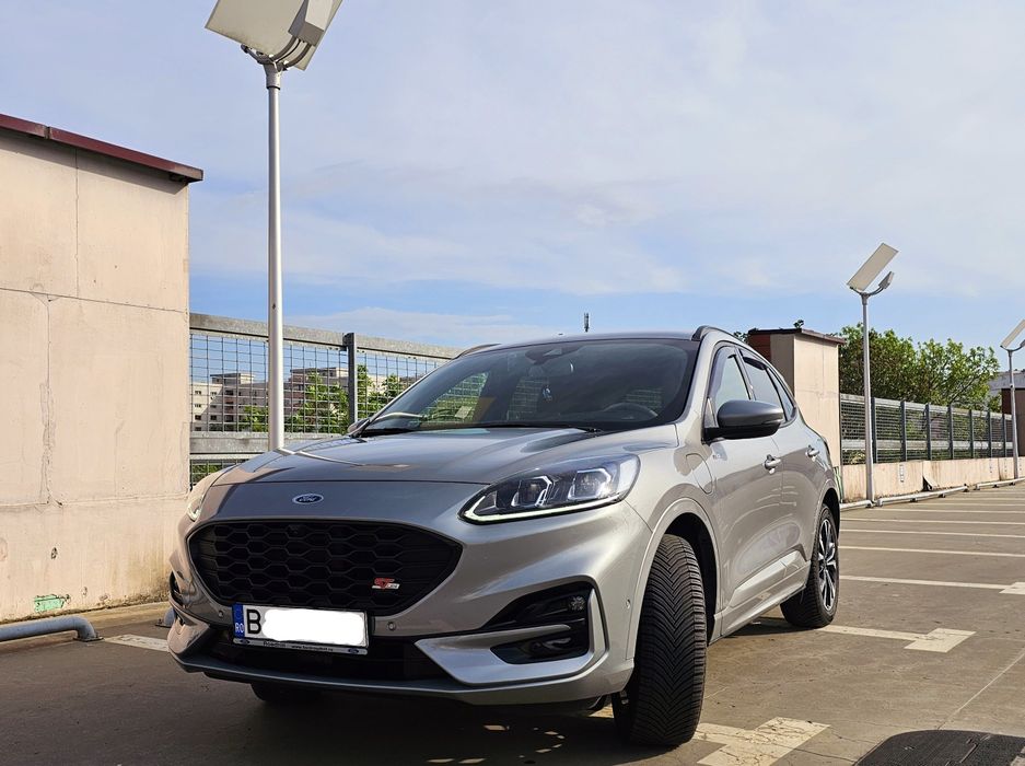 Ford Kuga ST Line X Plug-in Hybrid 2023 - 18000 km