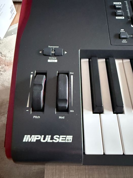 De vânzare claviatură midi NOVATION IMPULSE 61