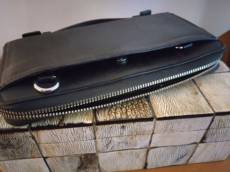 Оригинална дамска чанта от естествена кожа от Италия