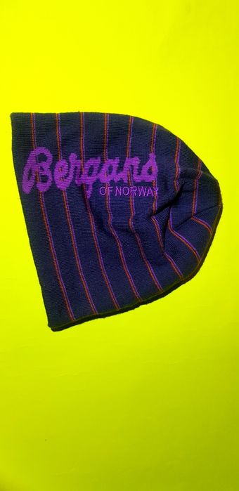 Шапки  Berqdans  G- star  New York  yankes