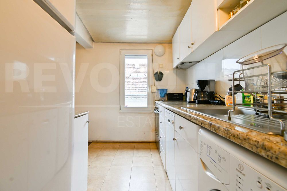 Продава се Тристаен апартамент в София, Център - 70 кв.м за 5715 €/кв.м - Снимка #7