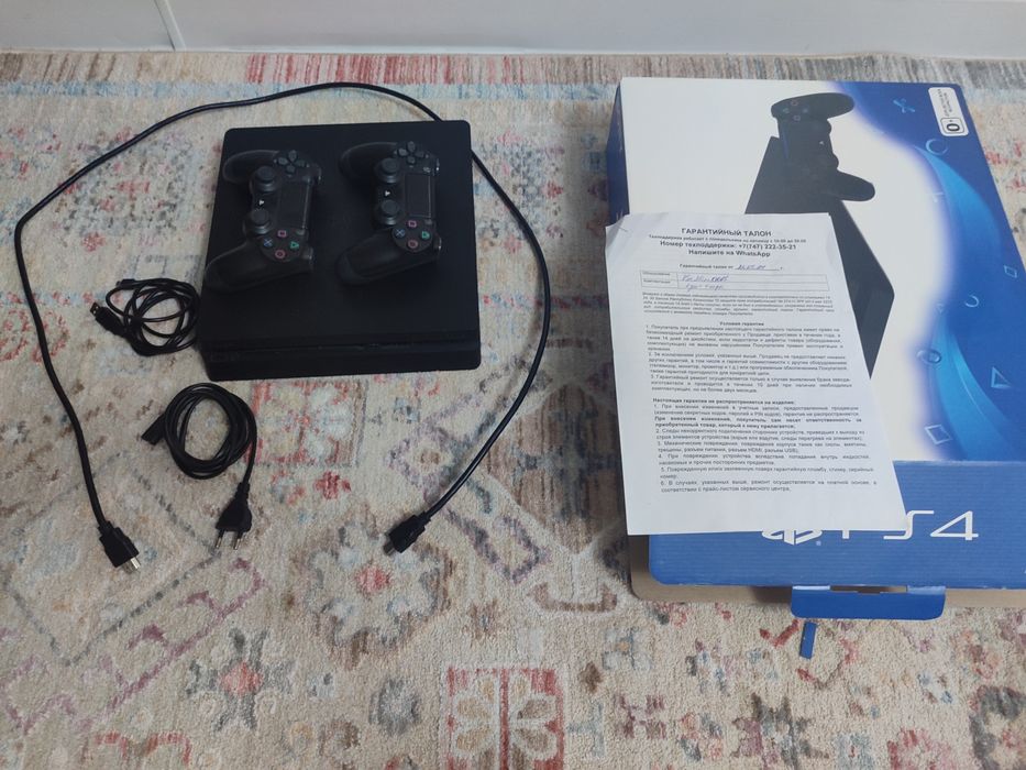 Пс 4 Slim 1TB 5игр