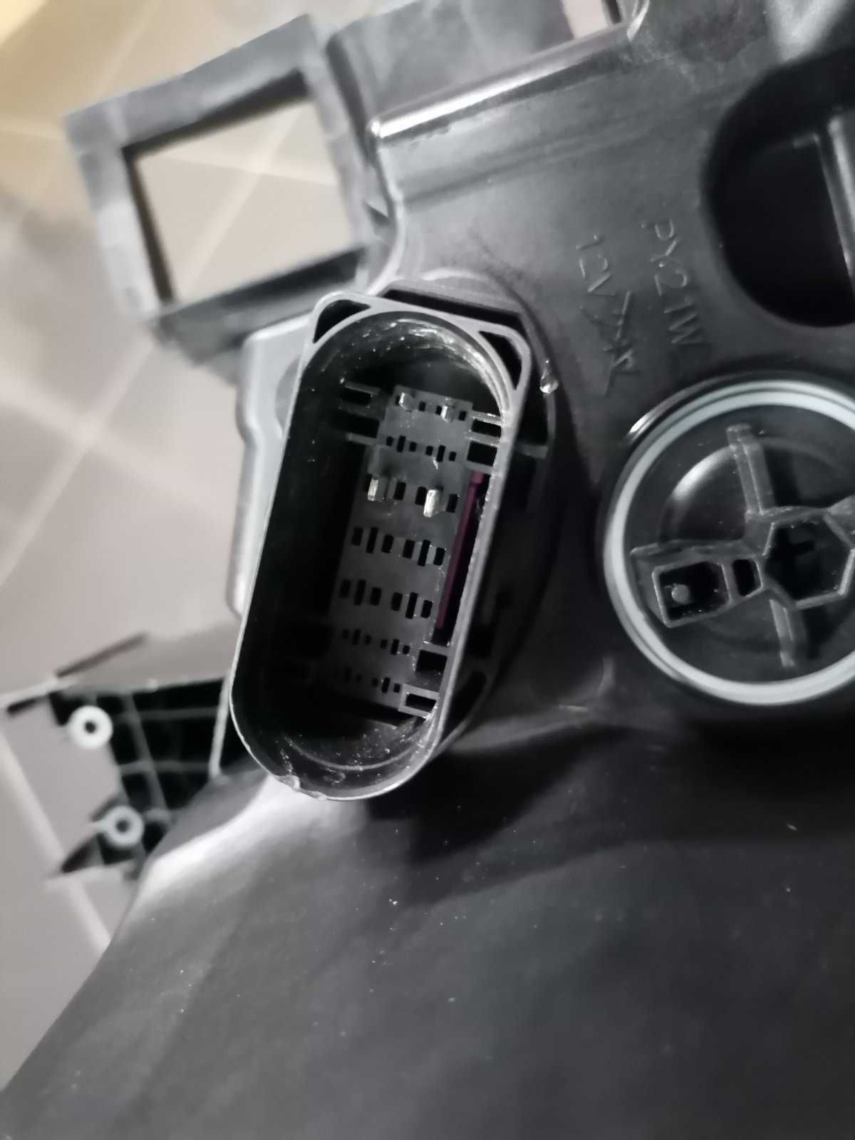 Фарове Фар Ляв Десен VW ID4 ID.4 Full Led 11B941005A 11B941006A