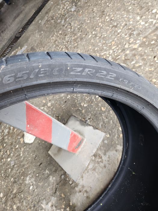 Pirelli 265/30 ZR 22 (97y)