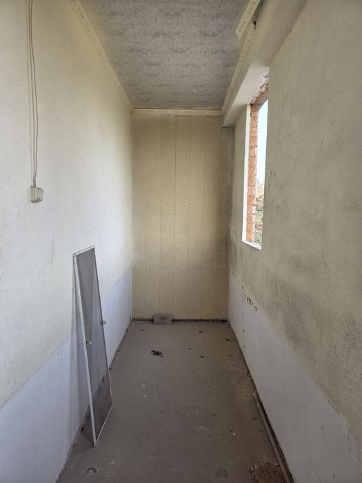 1 хонали квартира 2 этаж сотилади