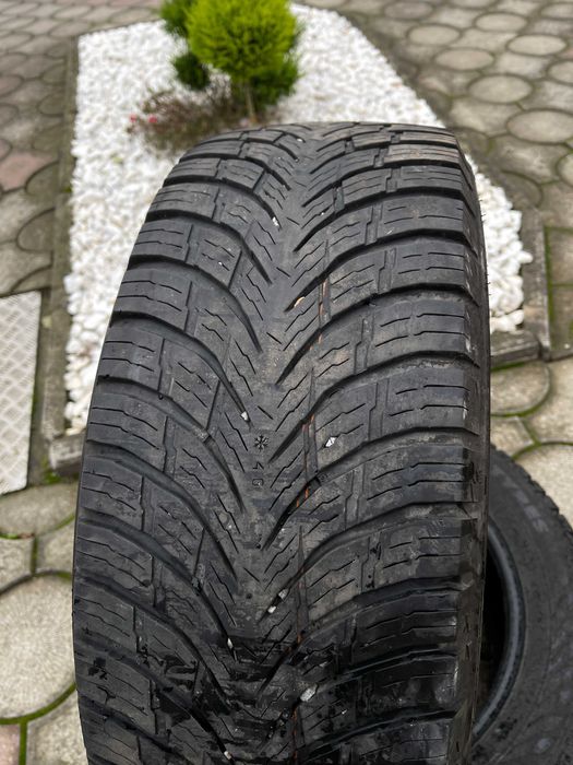 225 55 R 17C NOKIAN anvelope de iarna M+S / Dot 22