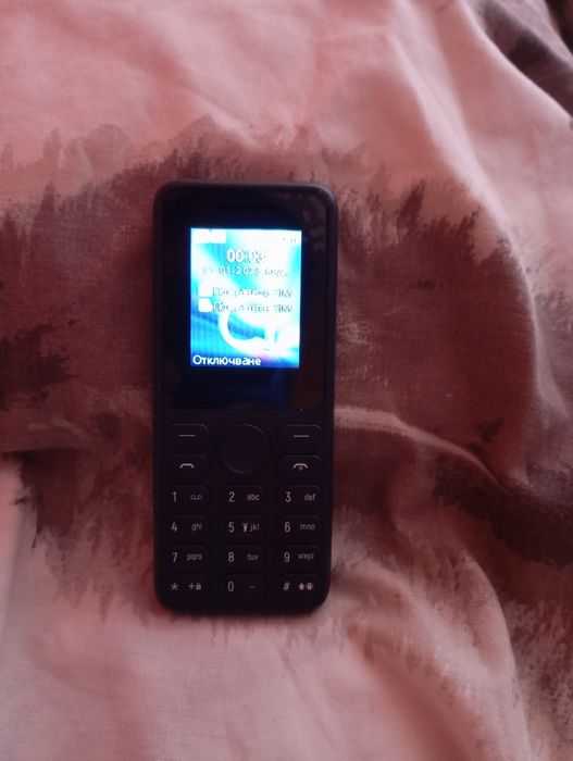 Телефон нов за ползване.