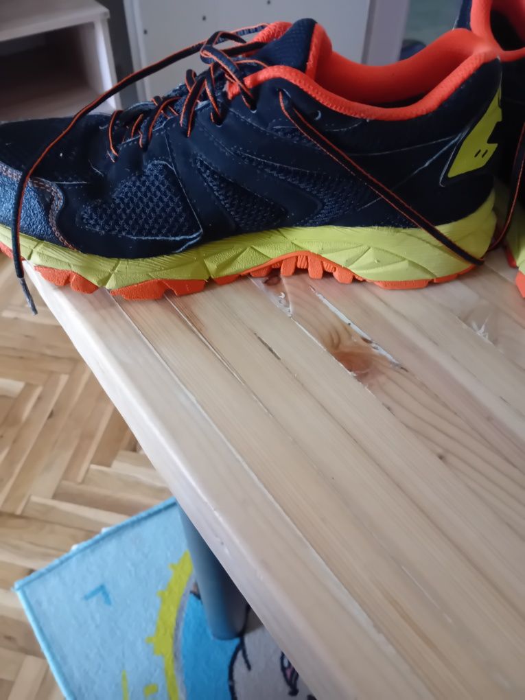 Маратонки asic gel-stormplay 38