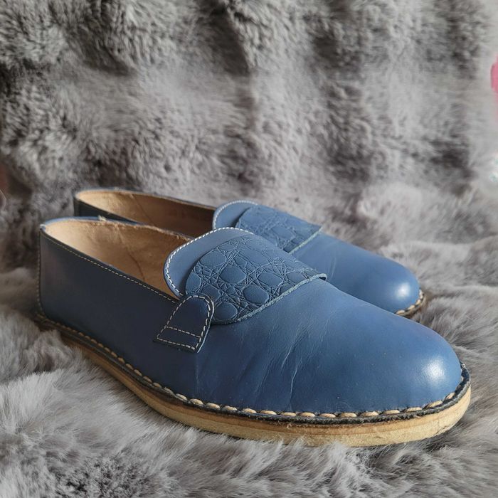 Кожаная обувь новая