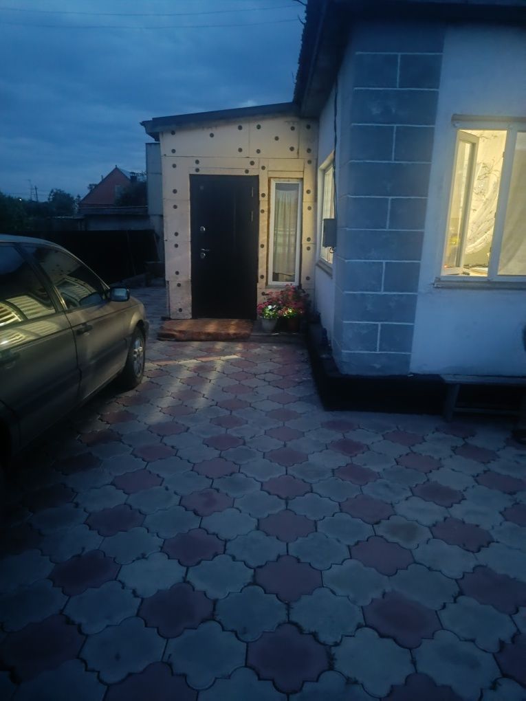 Продам дом пригород Новодолиский