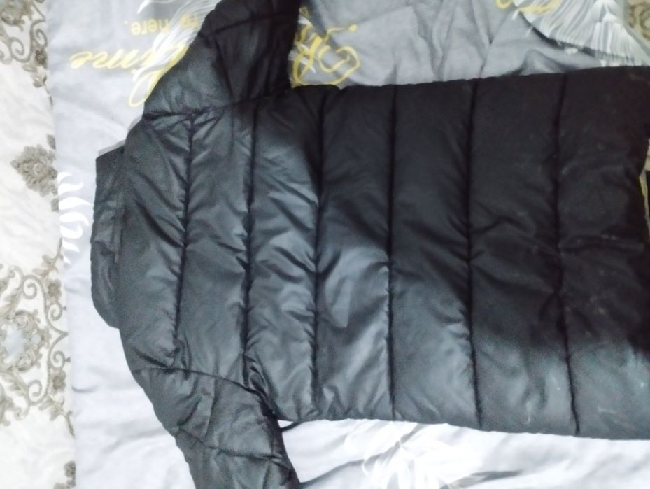 Yangde yirtiq joyi yoq