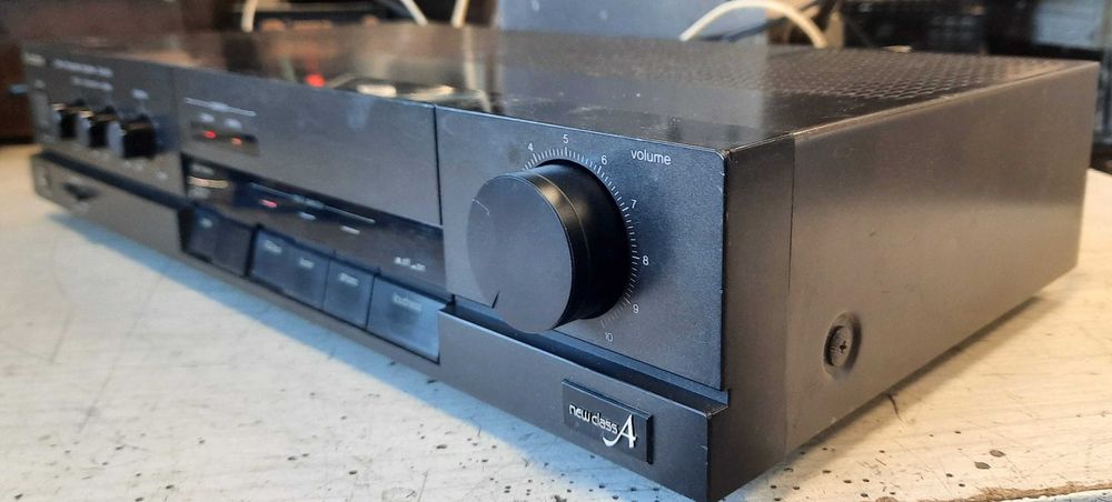 Продавам прекрасно звучащ стерео усилвател. Technics SU-500