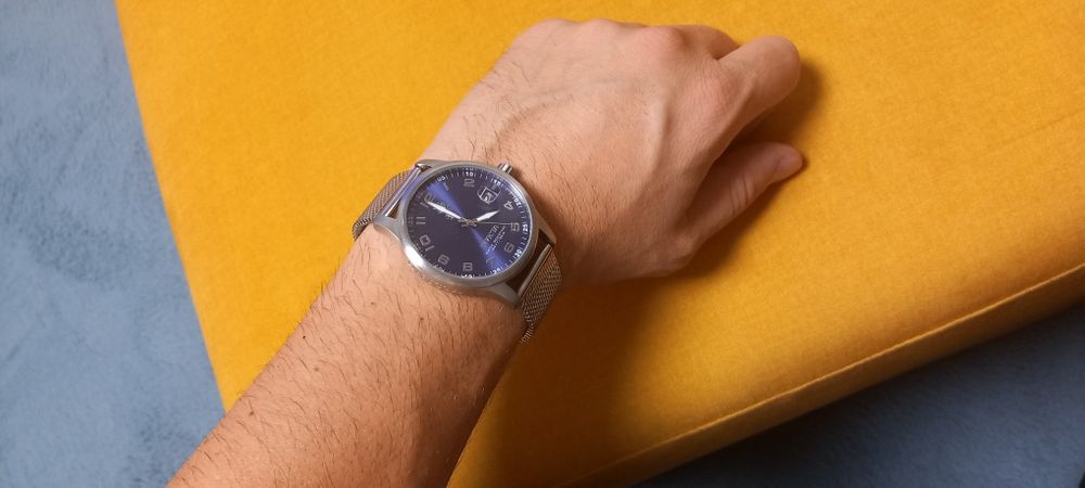 Ceas Invicta modern
