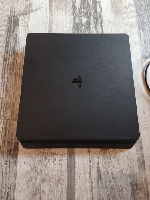Playstation 4/PS4  slim 1tb с два джойстика