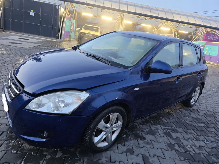 Kia Ceed 1.6 benzina aspirat, AVARIAT, FUNCTIONAL Climatronic, Semipie