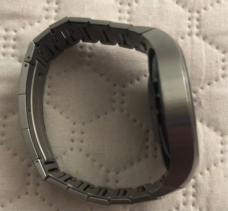 Продавам HUAWEI Watch 5 LTE Silver