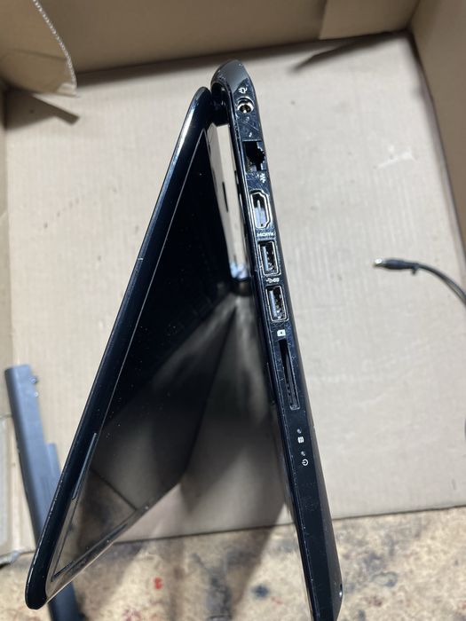 Laptop HP 14 sleekbook i3 gen3 8gb/1Tb