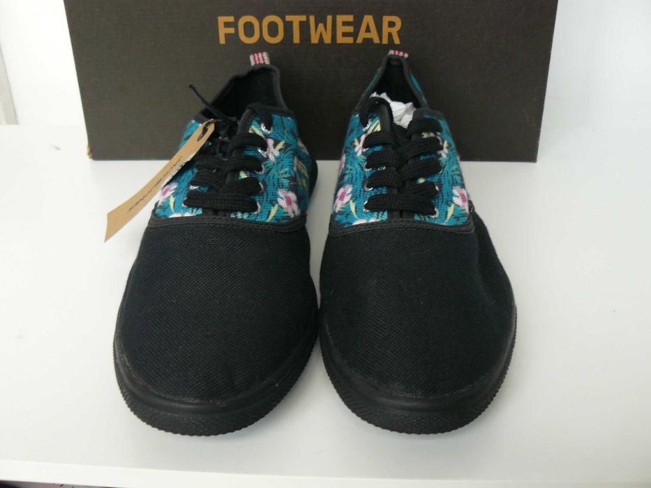 Tenisi Barbati JACK & JONES U.K. Noi In Cutie,Negru Cu Green Floral