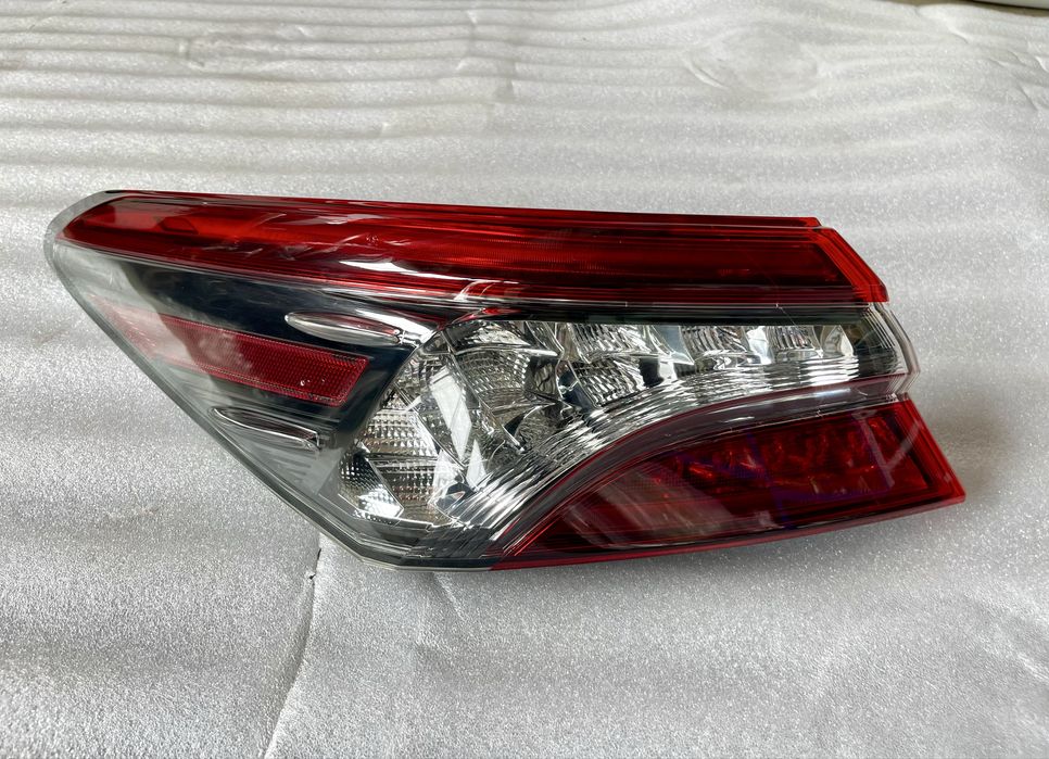 Задний фонарь Black Edition Camry 70 75 Камри 70 75