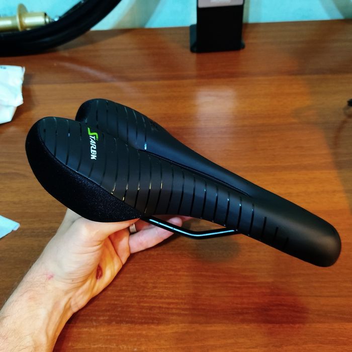 Втулки , граната и запчасти на велосипед